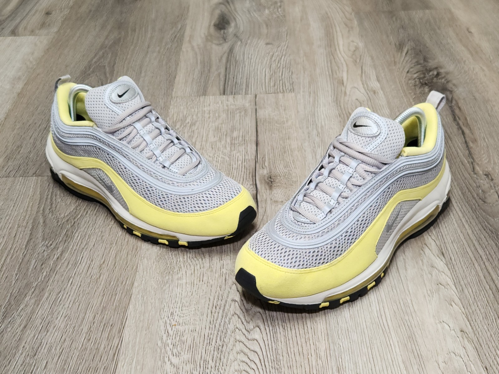 Nike Air Max 97 Premium Metallic Silver Electric Yellow Womens Shoes Size 9.5