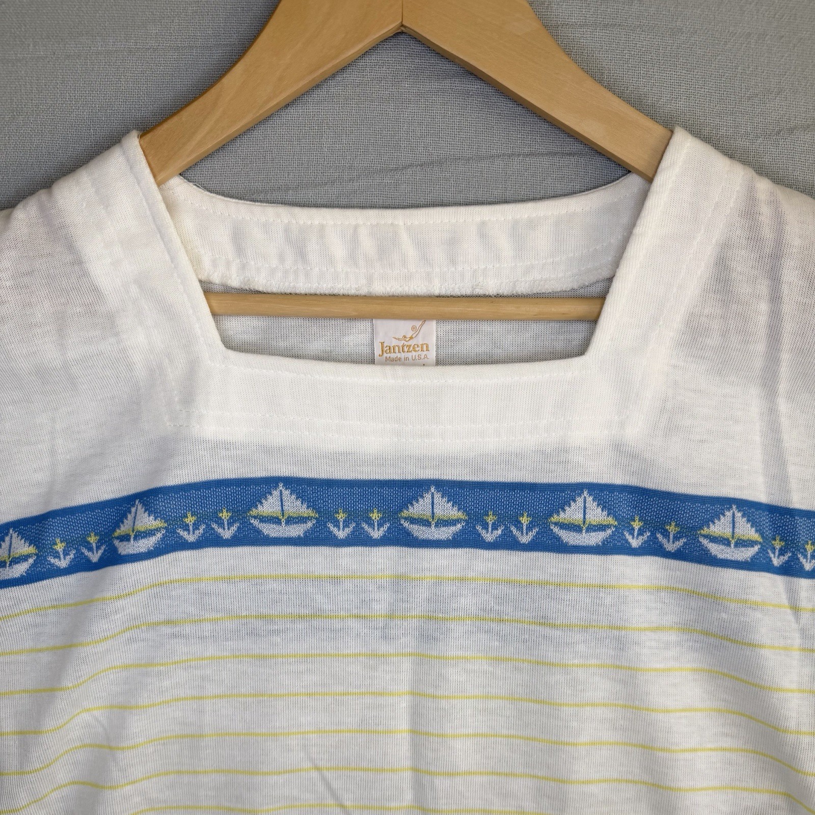 Jantzen Vintage Top Womens L Nautical Sailboats Striped 80s Knit Square Neck USA