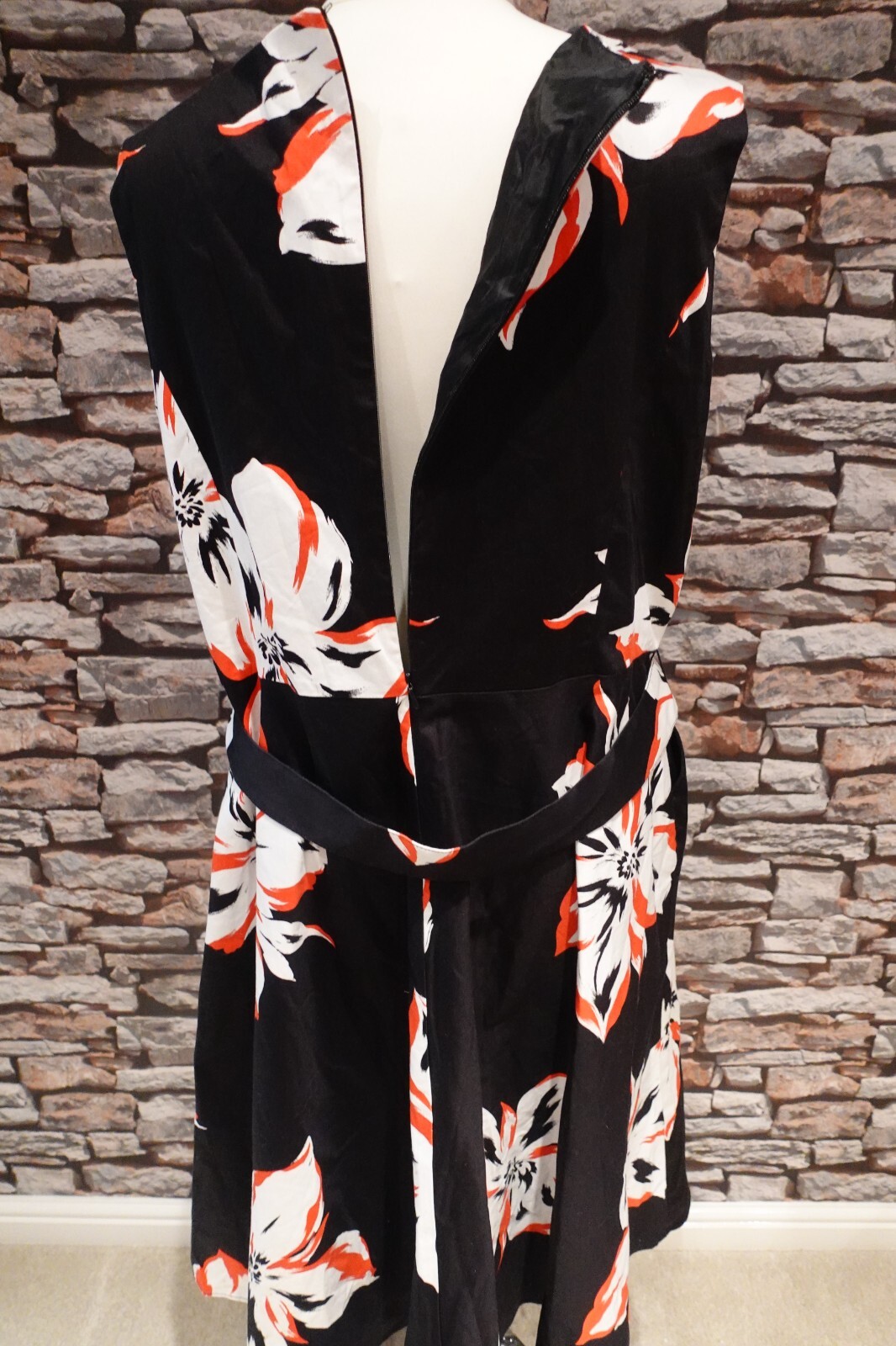 Collection Debenhams Belted Sleeveless Lined Back Zip Dress Size 20