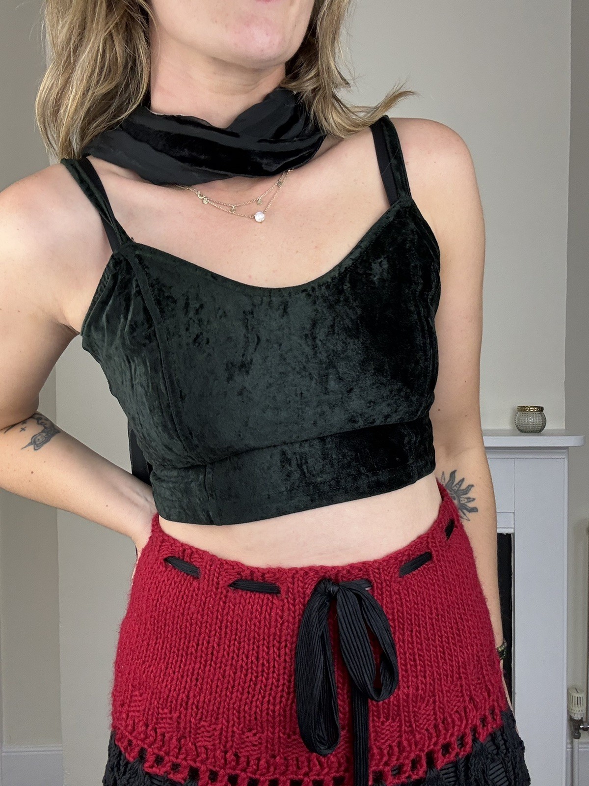 Vintage Size S 6-10 Dark Green Velvet Whimsical Witchy Stretch Crop Top Nebulosa