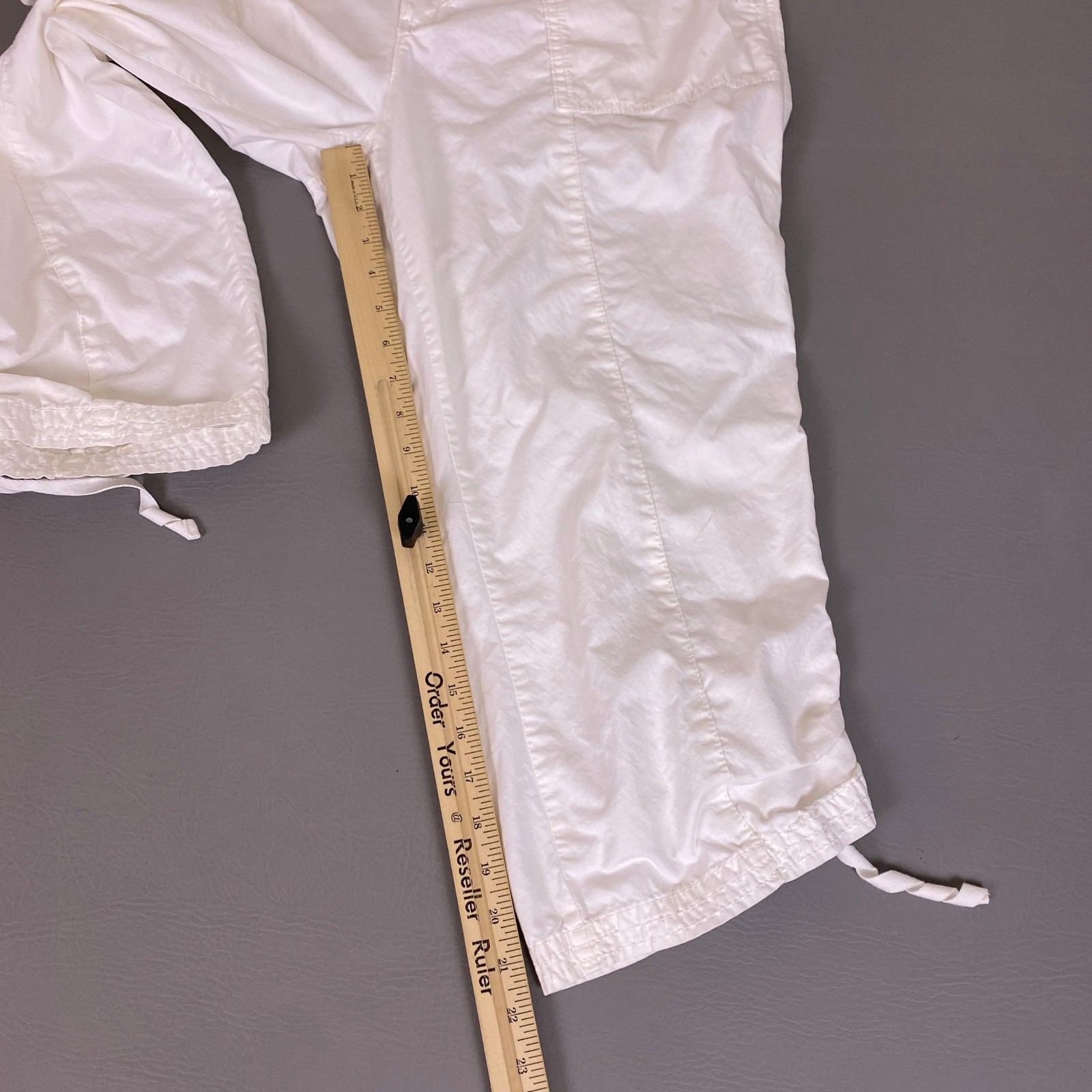 Merona Cargo Capri Pants Women’s Size 16 White Cotton Fit 4 Drawstring Hem