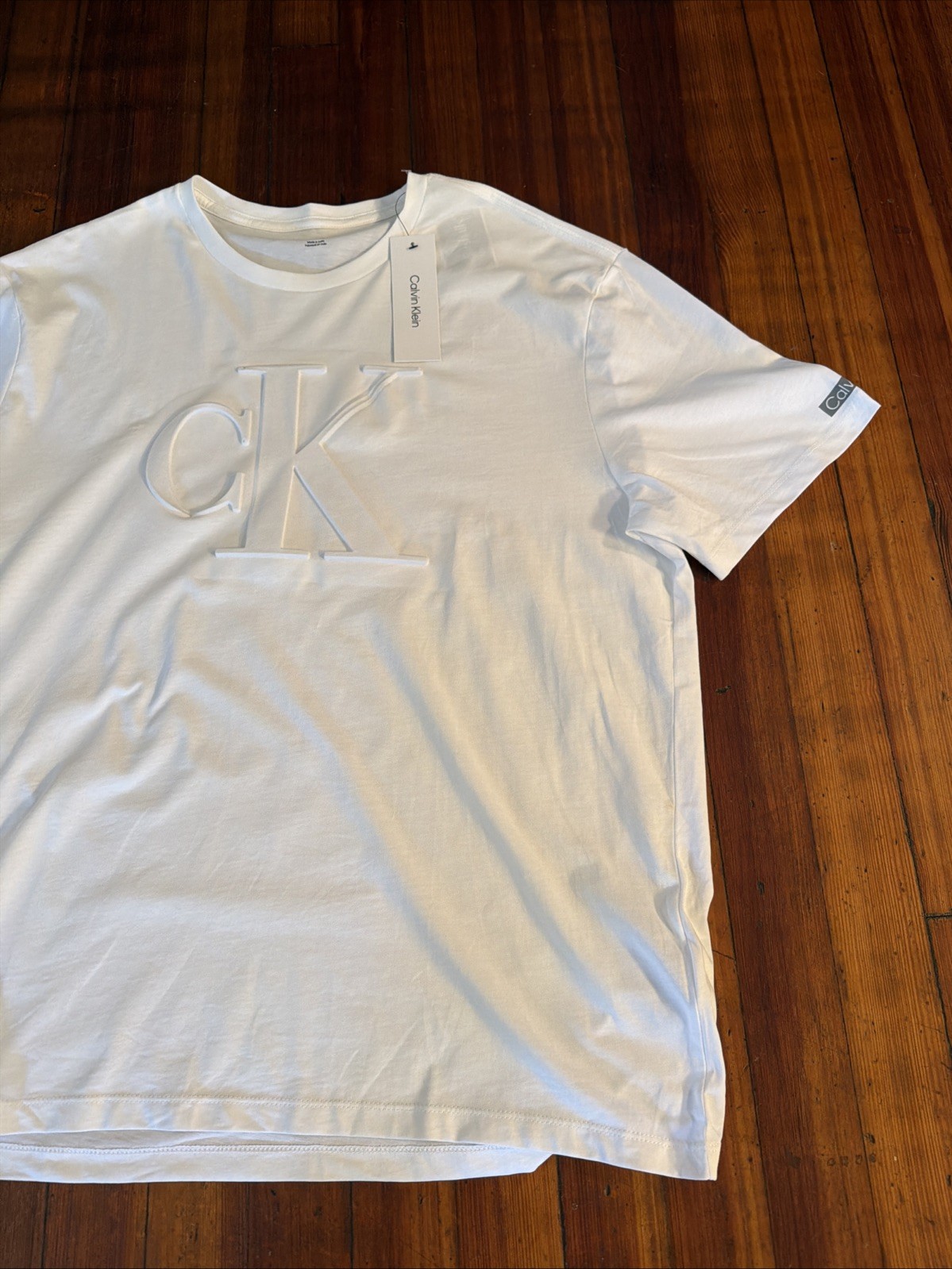 CALVIN KLEIN CK EMBOSSED LOGO BRILLIANT WHITE SHORT SLEEVE T-SHIRT SZ- XL $39