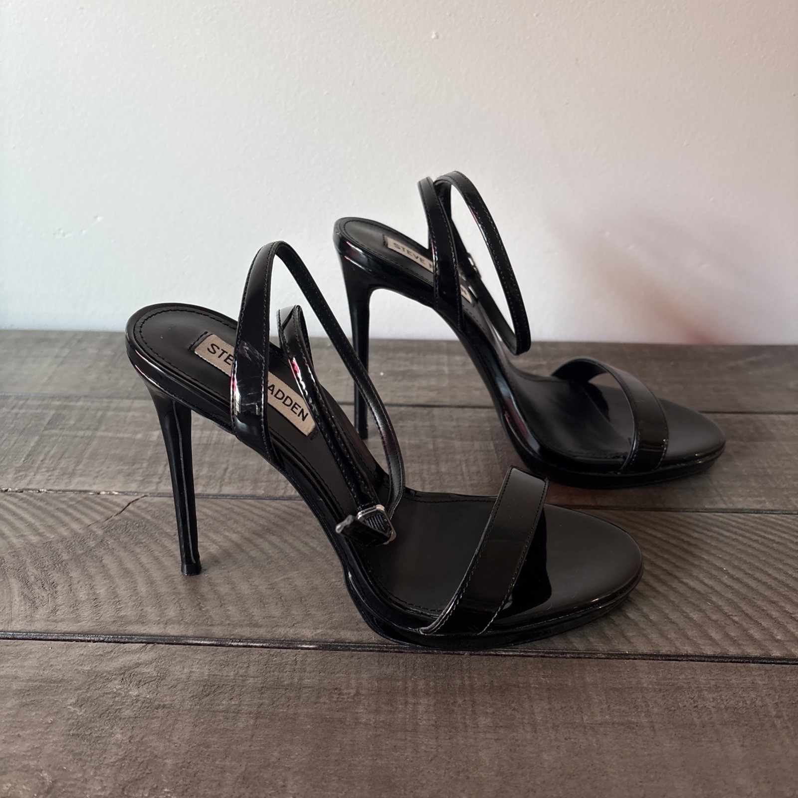 Steve Madden Wafer 4.5 inch High Heel Open Ankle Strap Stiletto – Black Size 7