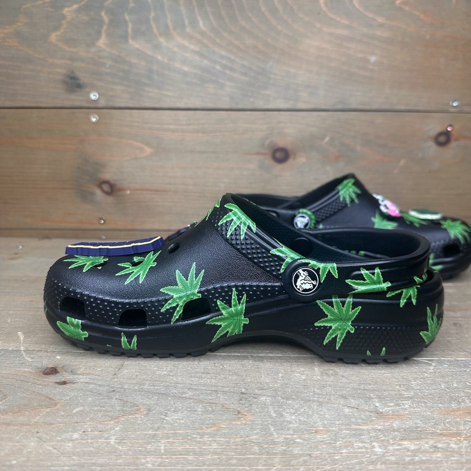 Crocs Classic Clogs Hemp Leaf Black Weed Pot Leaf Marijuana Size W6/M4