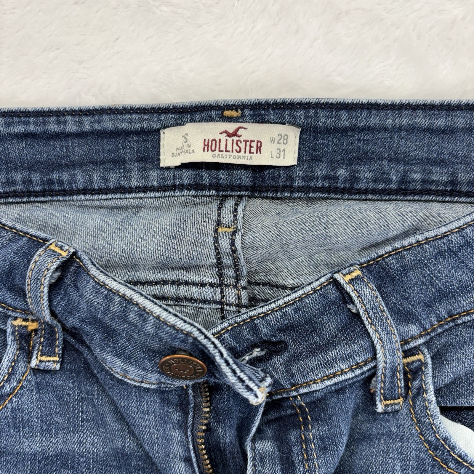 Hollister Women’s Blue Bootcut Jeans Low Rise Medium Wash Slim Fit Denim