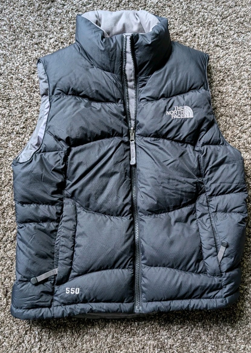 North Face Nuptse Puffer Black Vest 550 Women’s small Goose Down