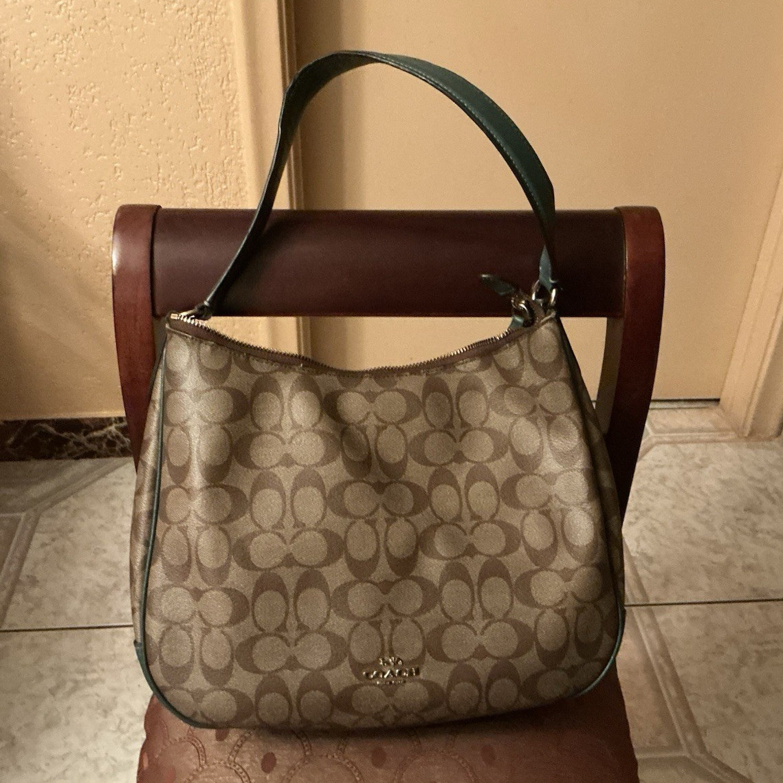 Coach Signature Logo Medium Crescent Hobo Bag, Zip, Gold HW, Detach Strap