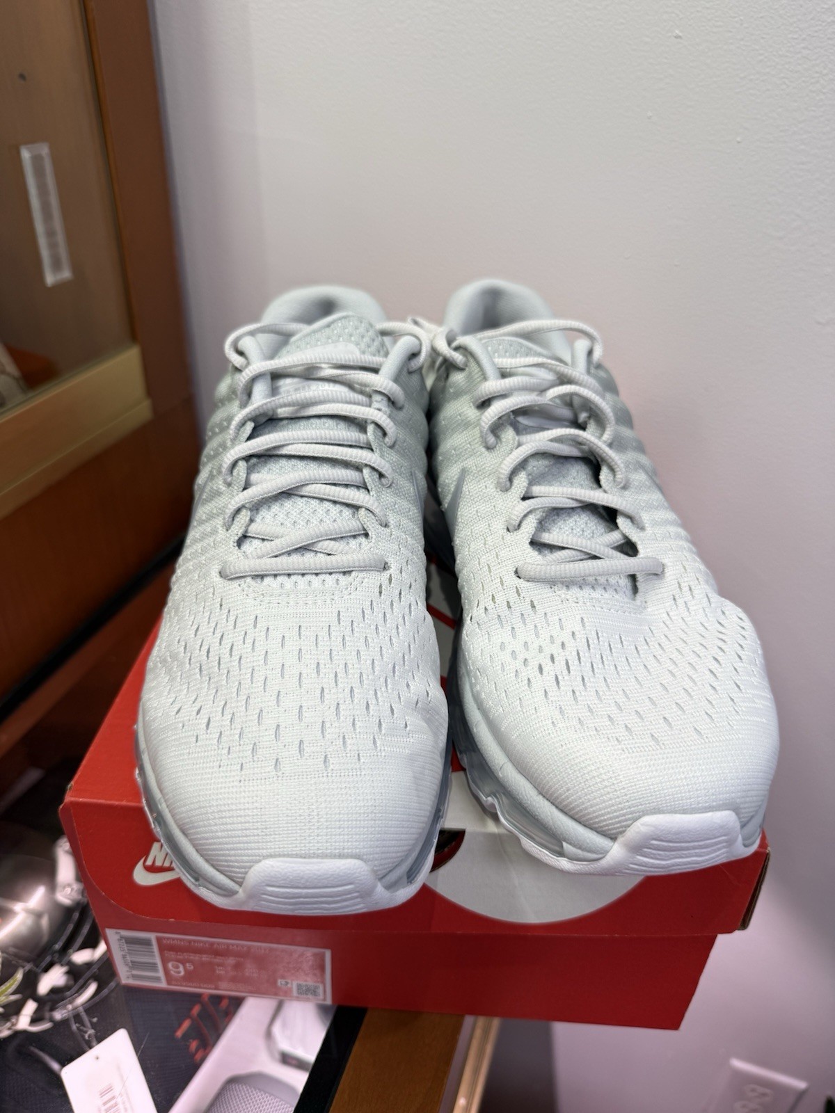 Nike Air Max 2017 Pure Platinum White 849560-009 Women’s Size 9.5 New NIB