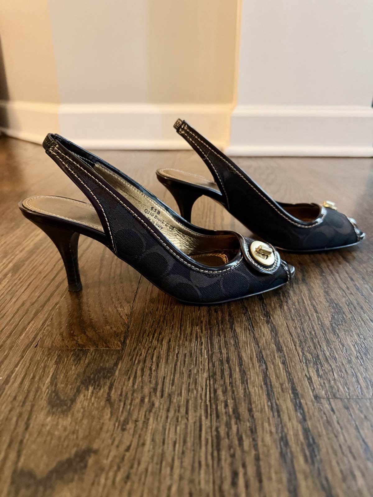 VTG Coach Brook Brown Logo Jacquard Turn Lock Peep Toe Slingback Heels Sz 6.5 B