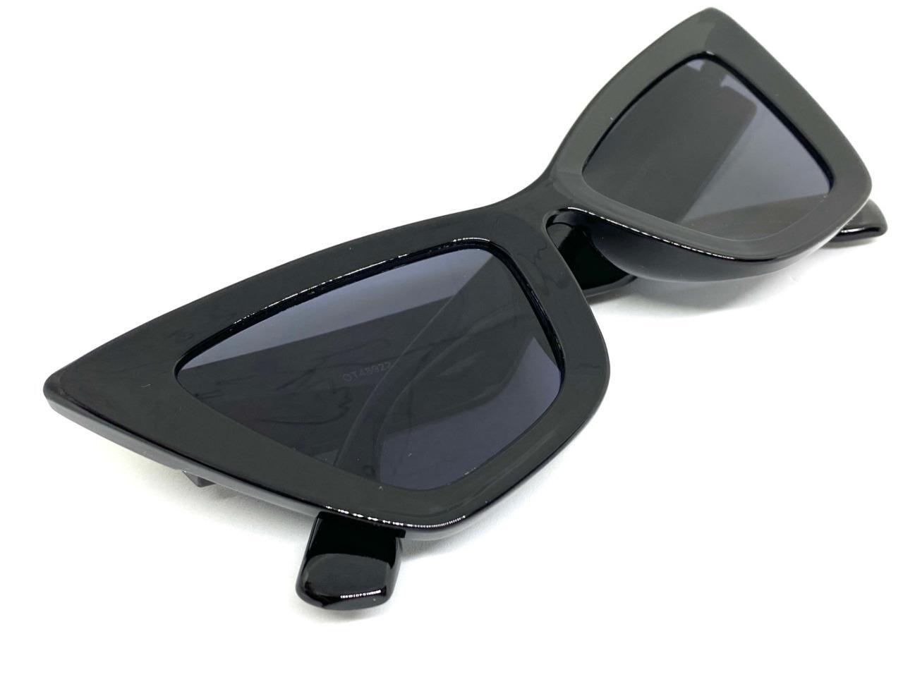 OVERSIZED Exaggerated Classy Elegant Modern Retro Cat Eye SUNGLASSES Black Frame