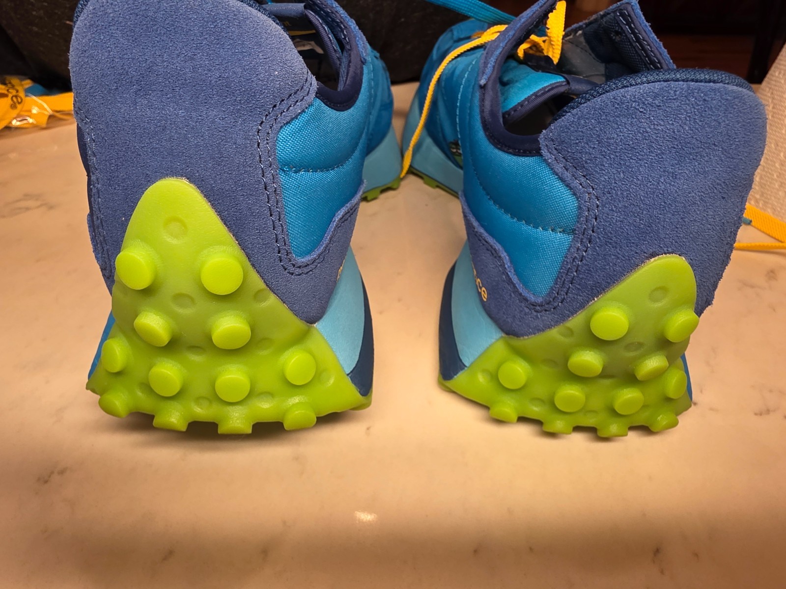 Size 11.5 – Jolly Rancher x New Balance 327 Blue Raspberry. Excellent condition