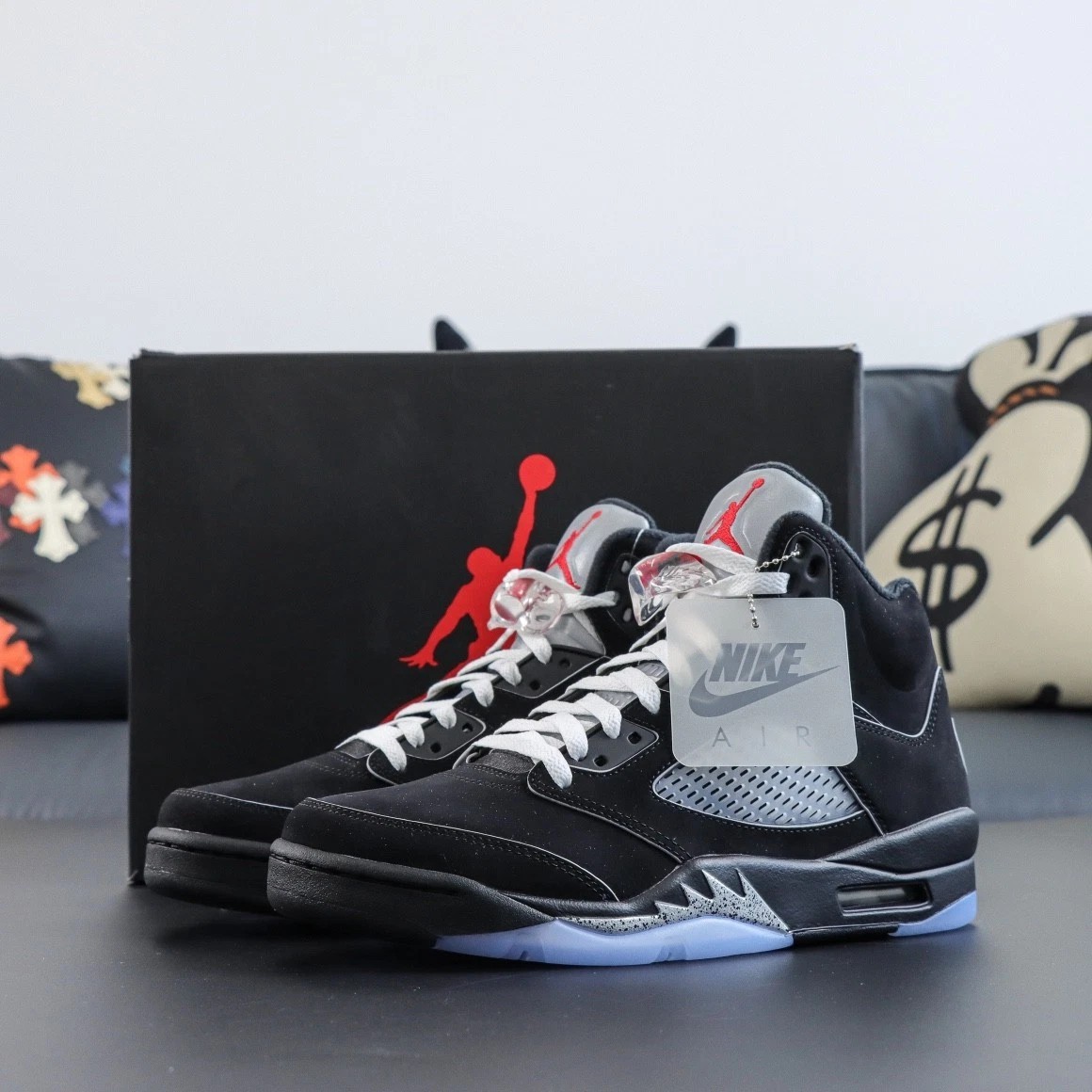 Air Jordan 5 HF3975-001 “Black Metallic Reimagined” men ‘s fashion sneakers