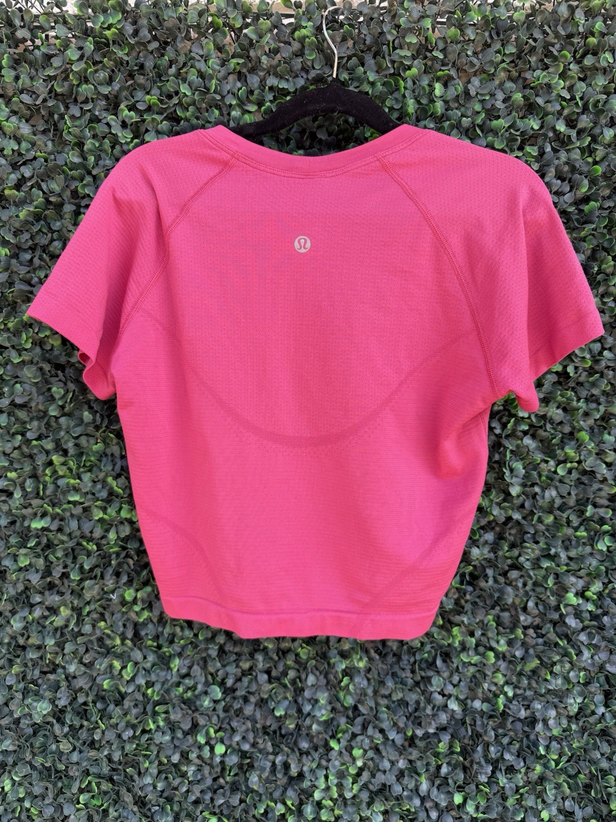 Lululemon Swiftly Tech 2.0 Cropped Tee Pink Womens 6 Short Sleeve Breathable
