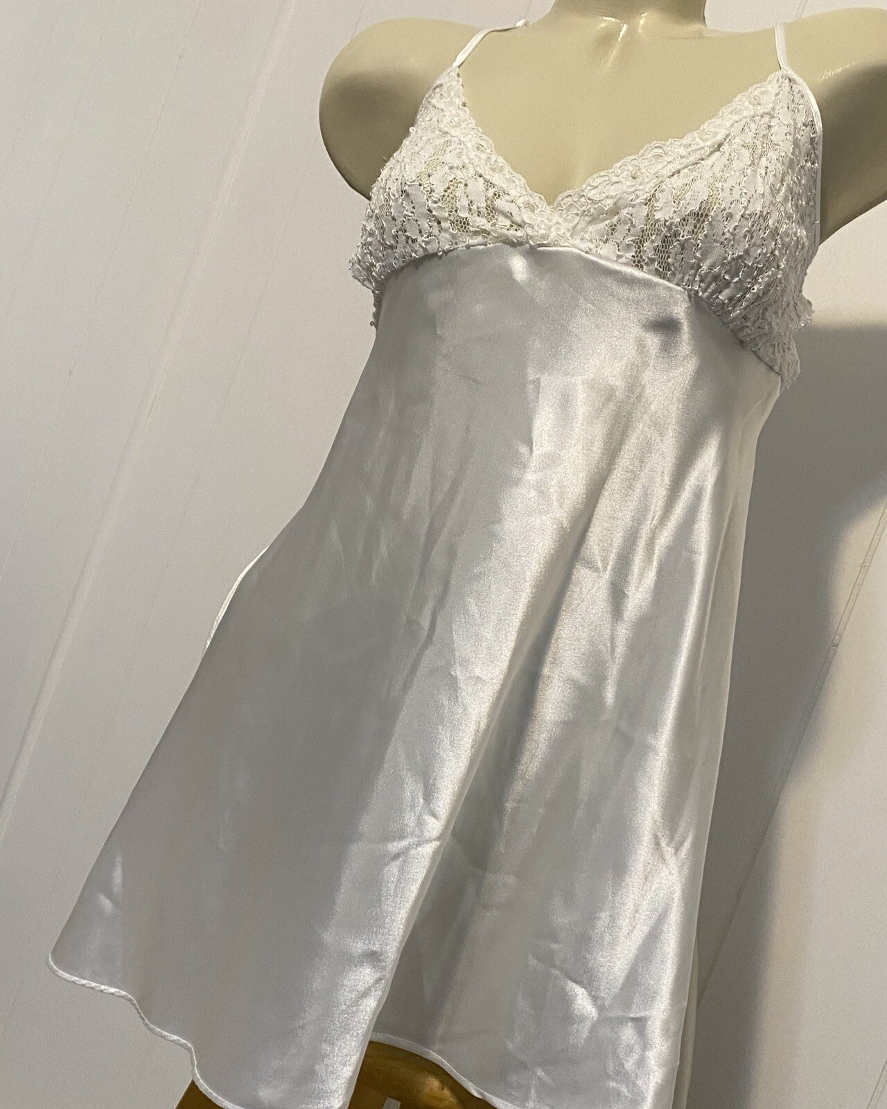 Cinema Etoile Sissy White Lace Sequin Bust Open Sides White Bridal Chemise XL