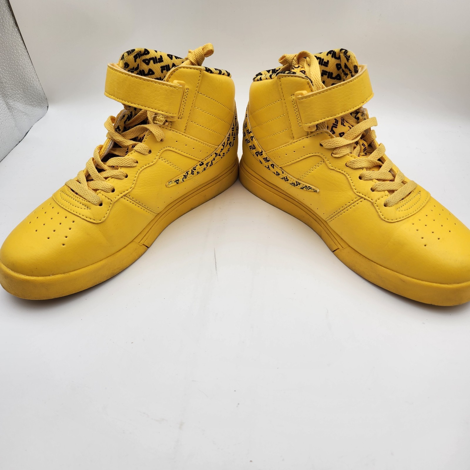 Fila Men’s Vulc 13 Bandana athletic high-top shoes US 6.5 Yellow Round Toe Retro