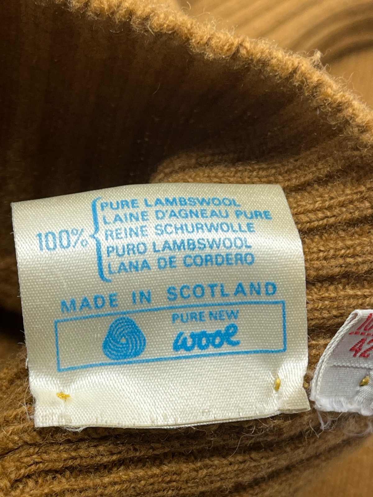 Grandpa core Scotland vtg Gary & Co. brown lambswool vneck sweater 42″ 107cm men