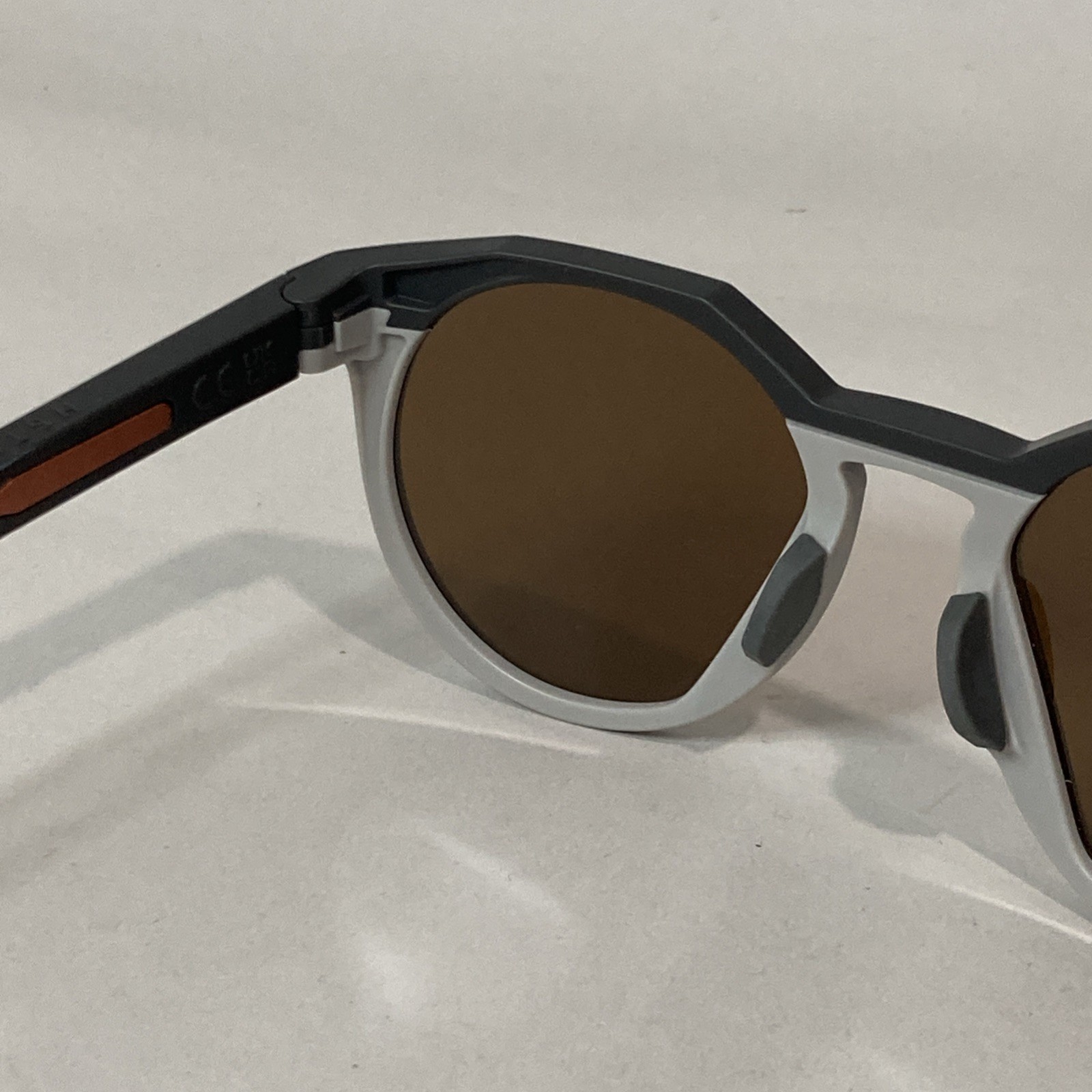 Oakley HSTN 009242-0652 Sunglasses 52-21-142 w/ Oakley Storage Sock