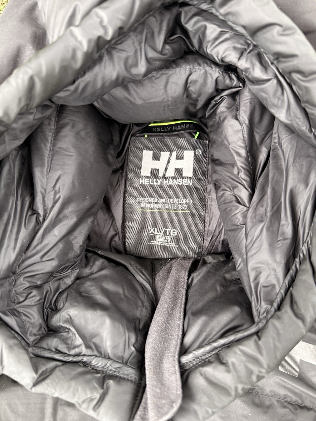 Helly Hansen Men’s Hooded Down Puffer Jacket Full Zip Pockets Black XL