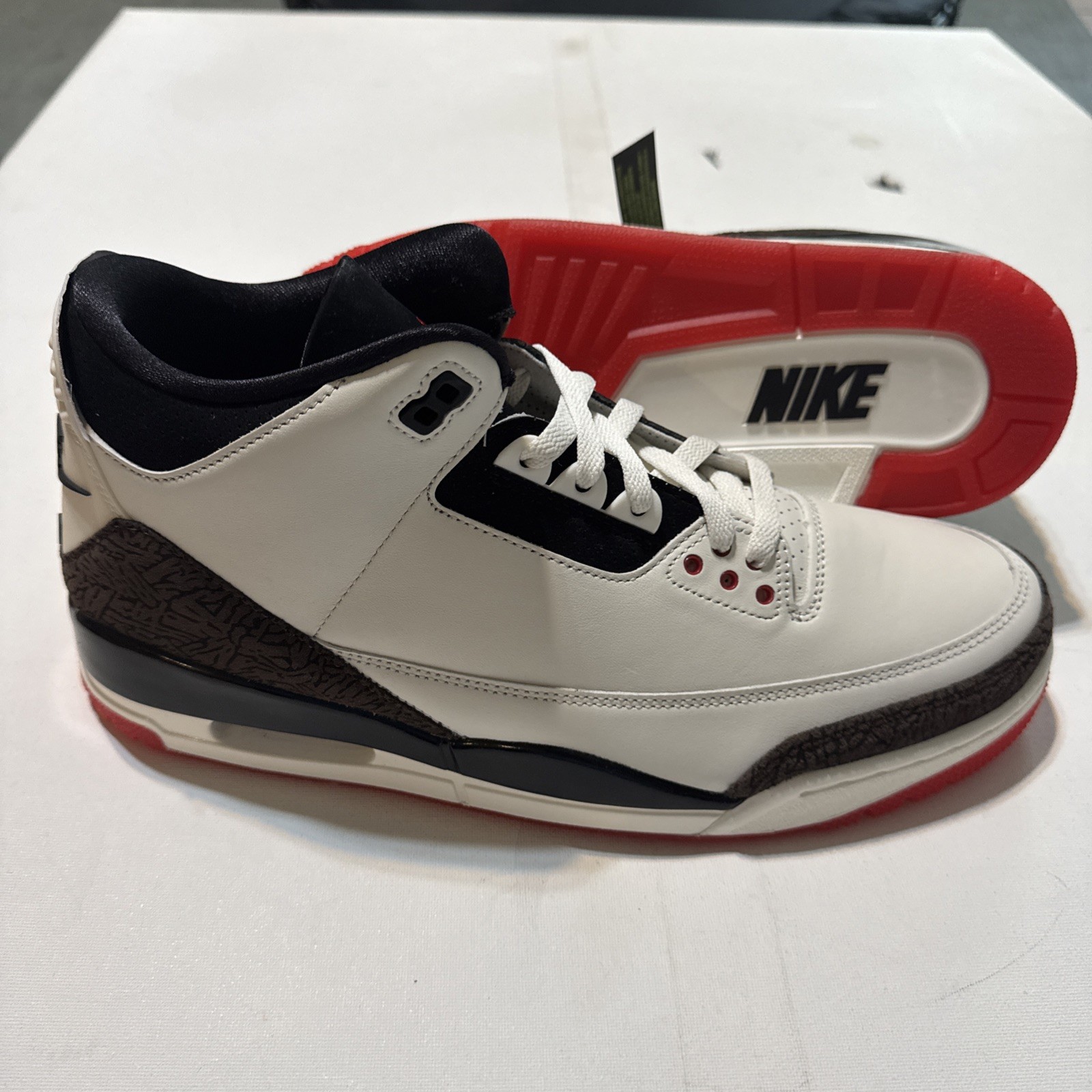 MENS AIR JORDAN 3 RETRO SAIL/BLACK-UNIVERSITY RED-PALE IVORY IF4396-103-SIZE 12