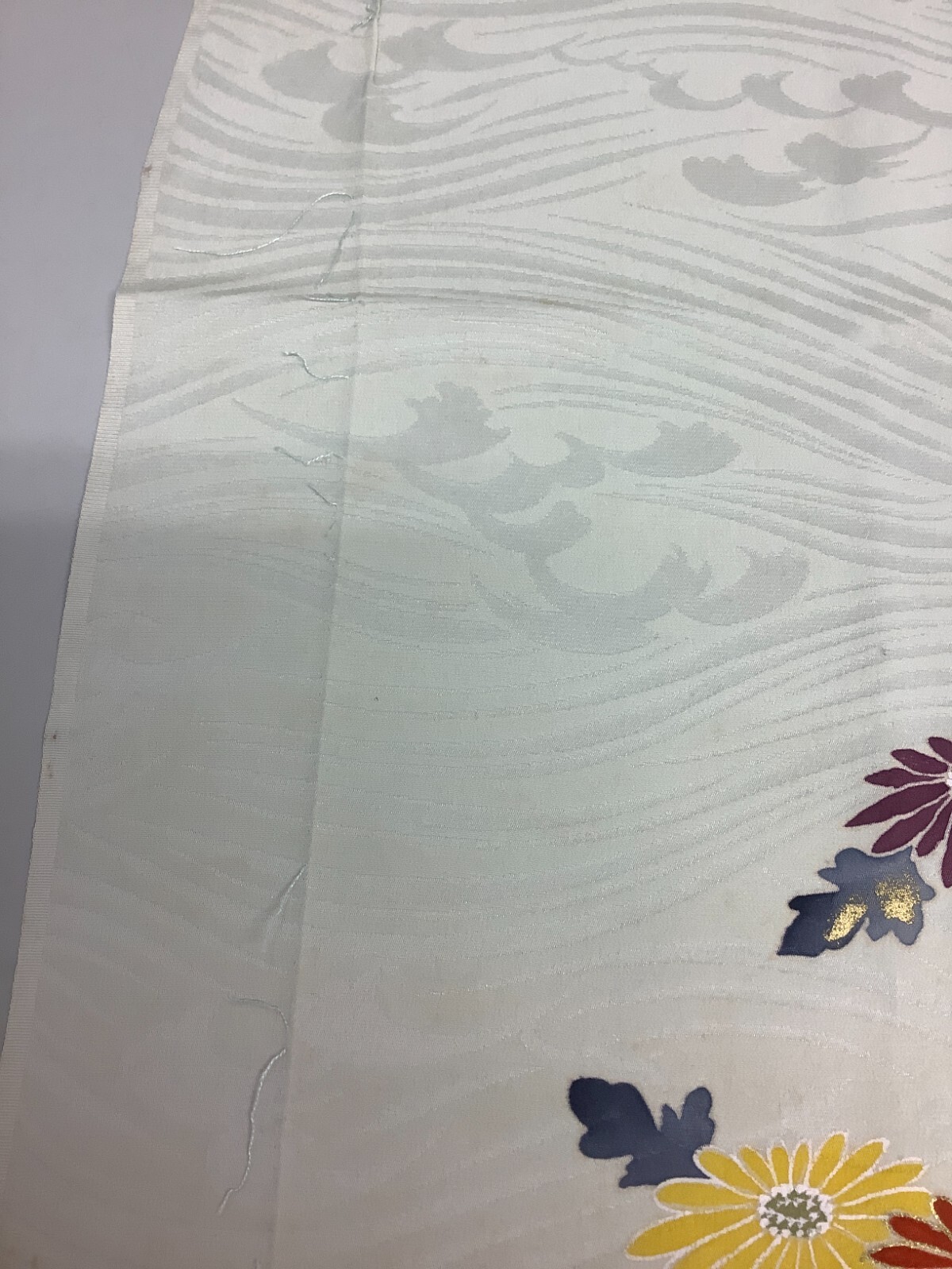 Japanese Vintage Kimono Fabric cloth Boro Light green Flower Dirt 49.6×13.7in