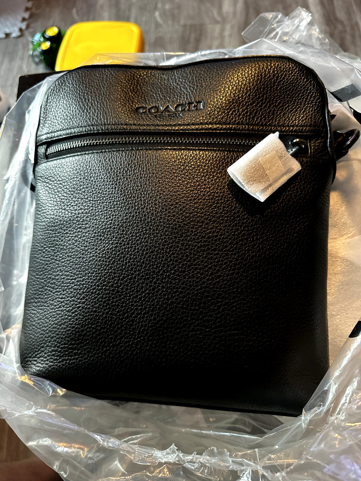 Coach Houston Men’s Crossbody Leather Flight Bag – Great condition