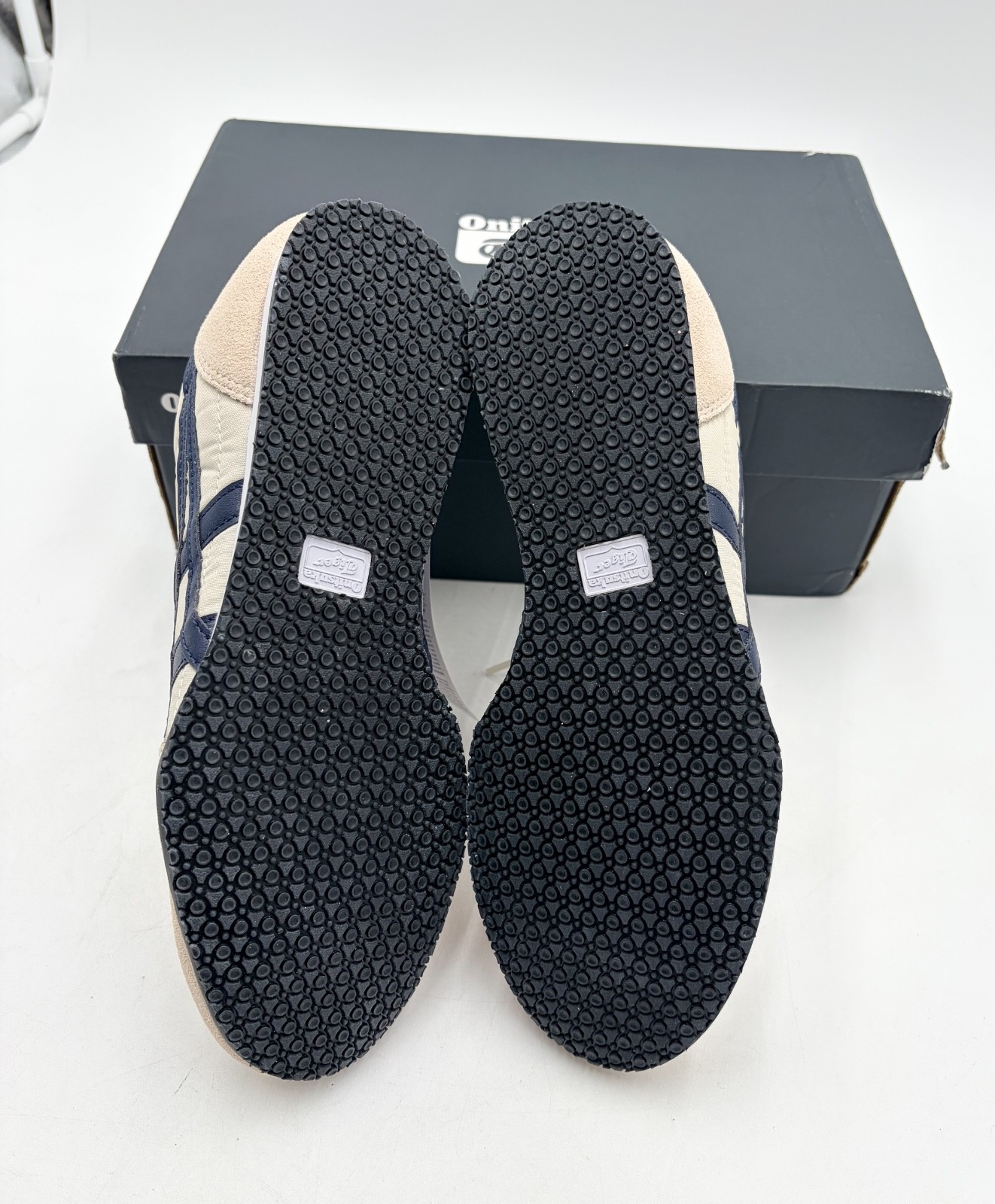 【NEW】Onitsuka Tiger SERRANO Birch/Peacoat Daily Sneaker (US 8) From US
