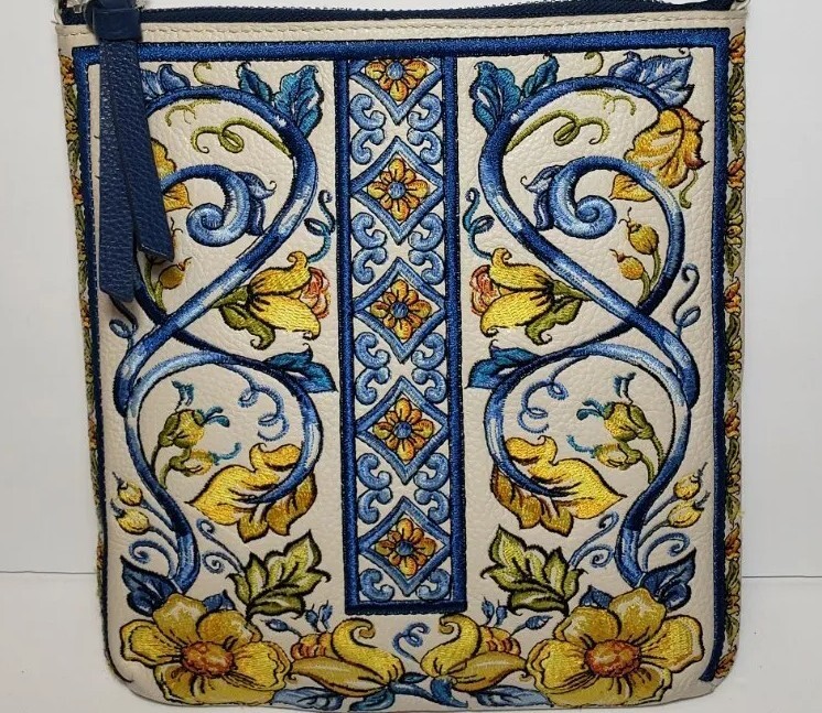 BRIGHTON BELLA LIMONE WHITE LEATHER 108,000 EMBROIDERED STITCHES CORSSBODY POUCH