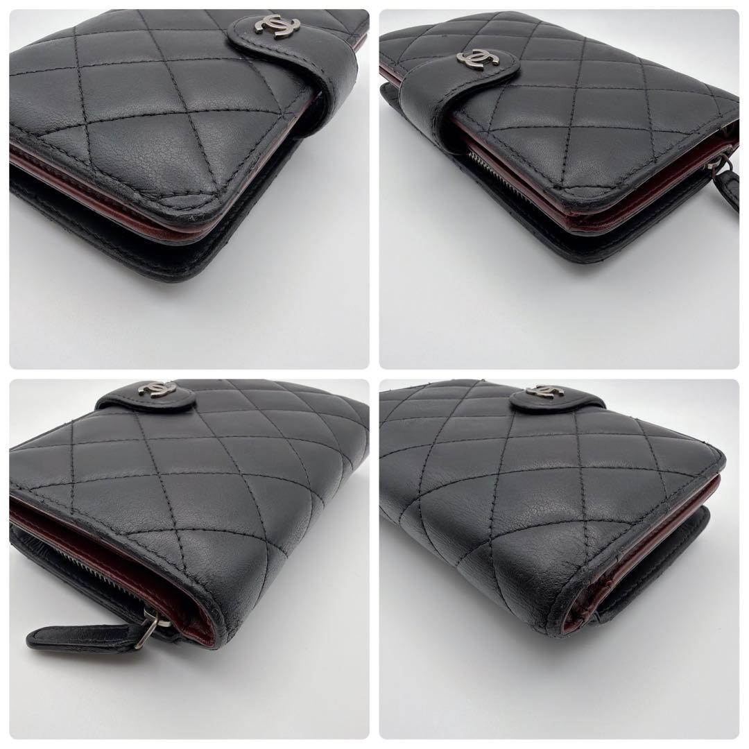CHANEL wallet Matelass bi fold compact