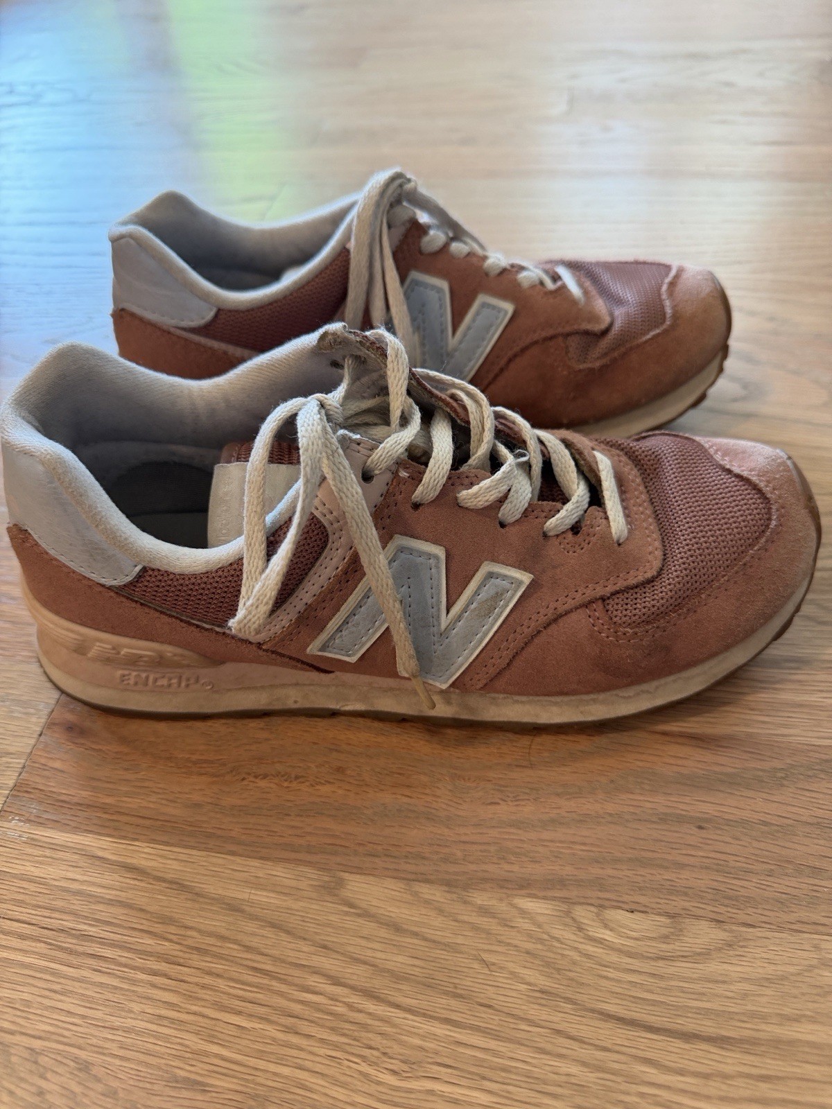 New Balance 574 Classic Suede Low Top Lace-Up Sneakers Brown/White WL574FLD
