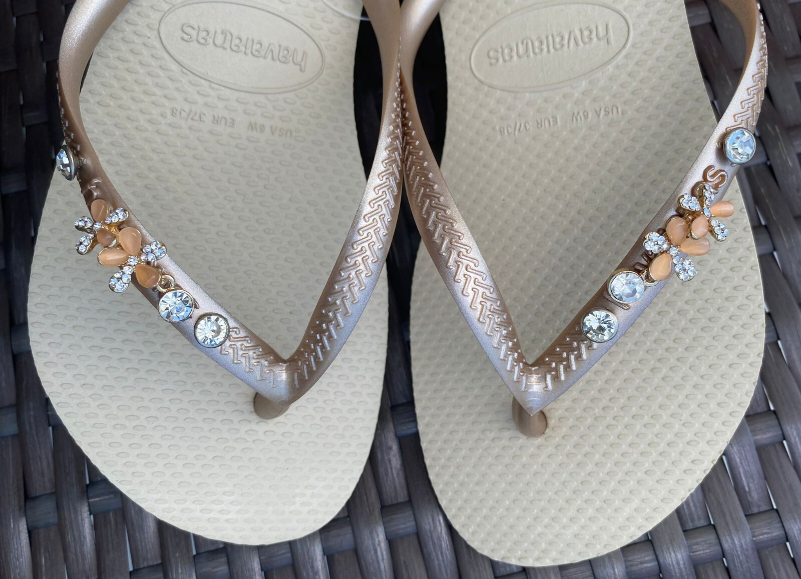Havaianas Flip Flops Women Slim with Crystal Flowers and Personalized Charm