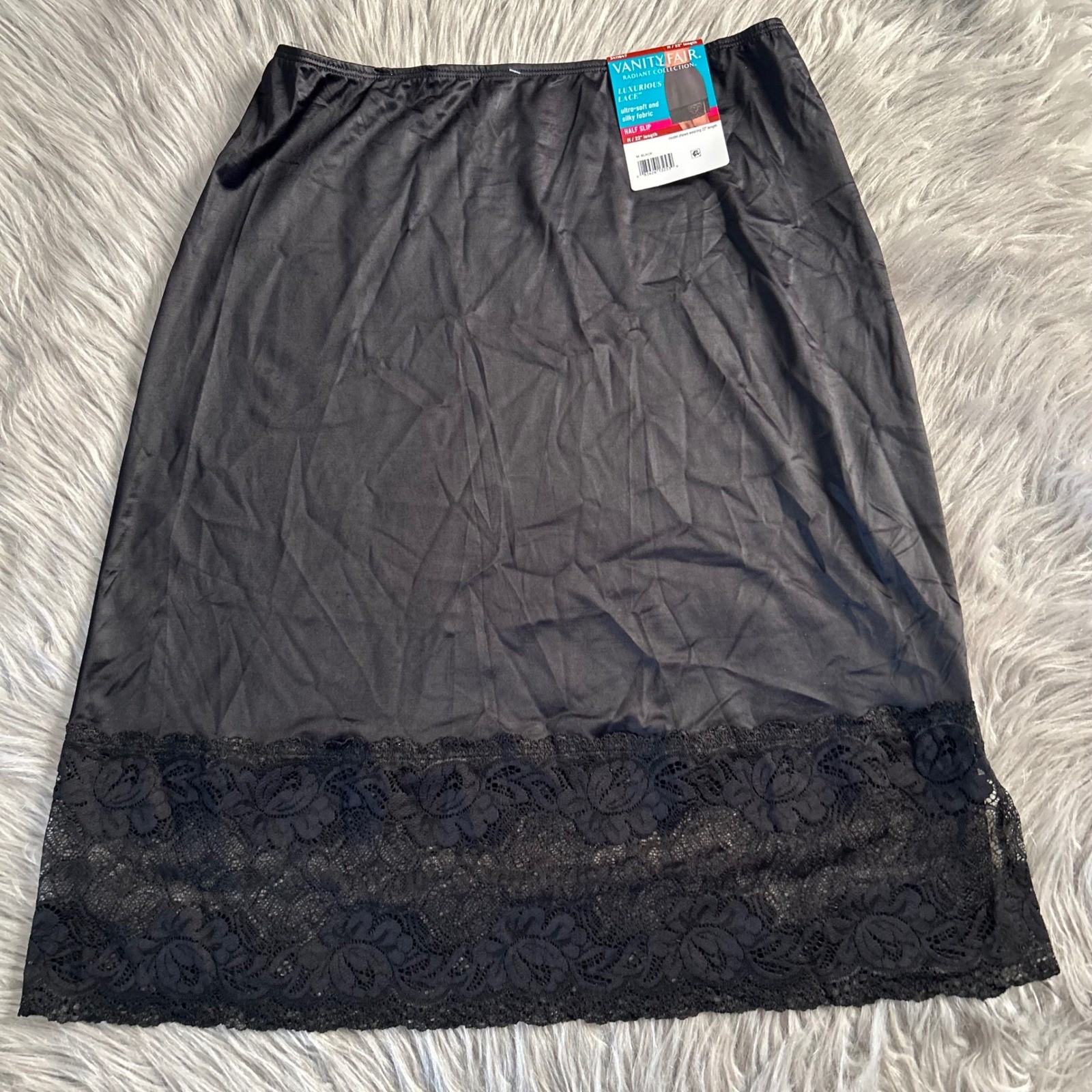 Vanity Fair Radiant Collection Half Slip Women Size Medium 22″ Black Floral Lace