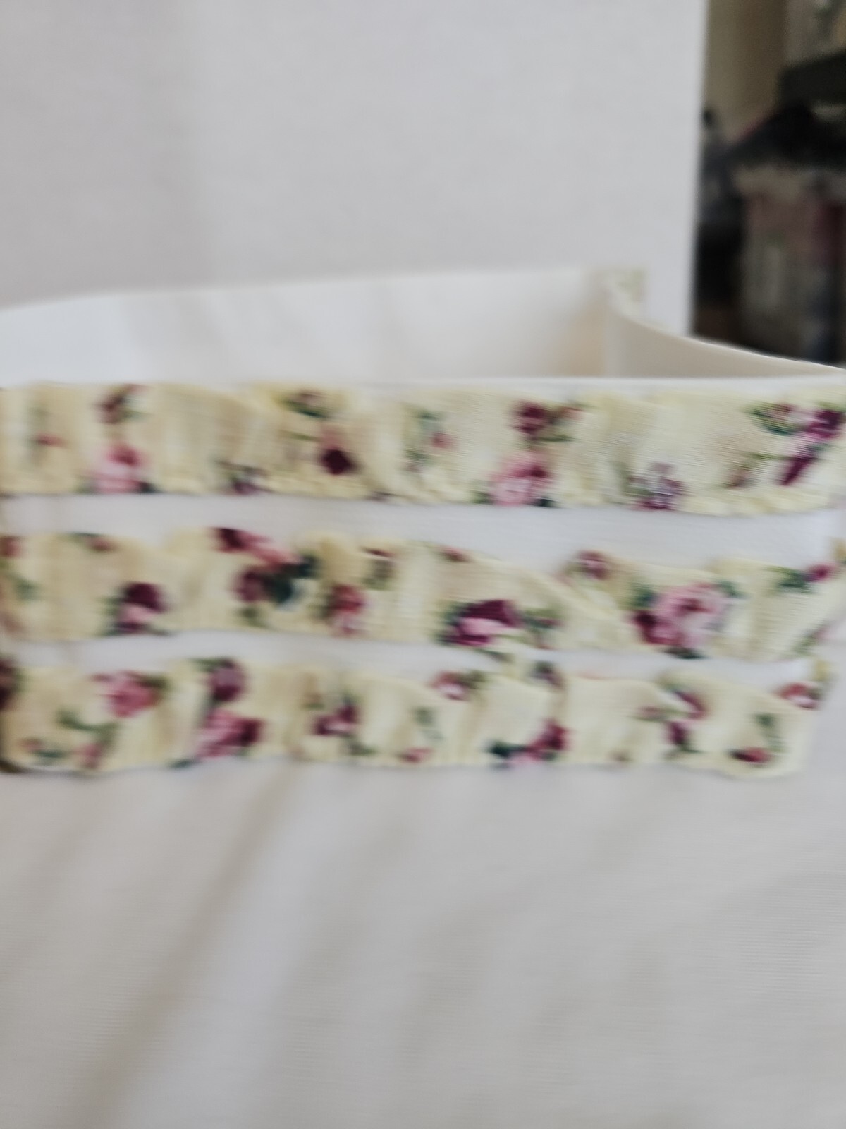 BCBGeneration Belt Wide Waist Flower Pattern Elasticated Stretch Size M/L