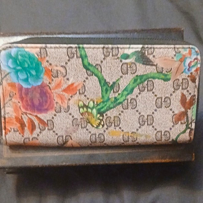 Beige GD Logo Floral Bird Zip-Around Women’s Wallet w/ Credit Card