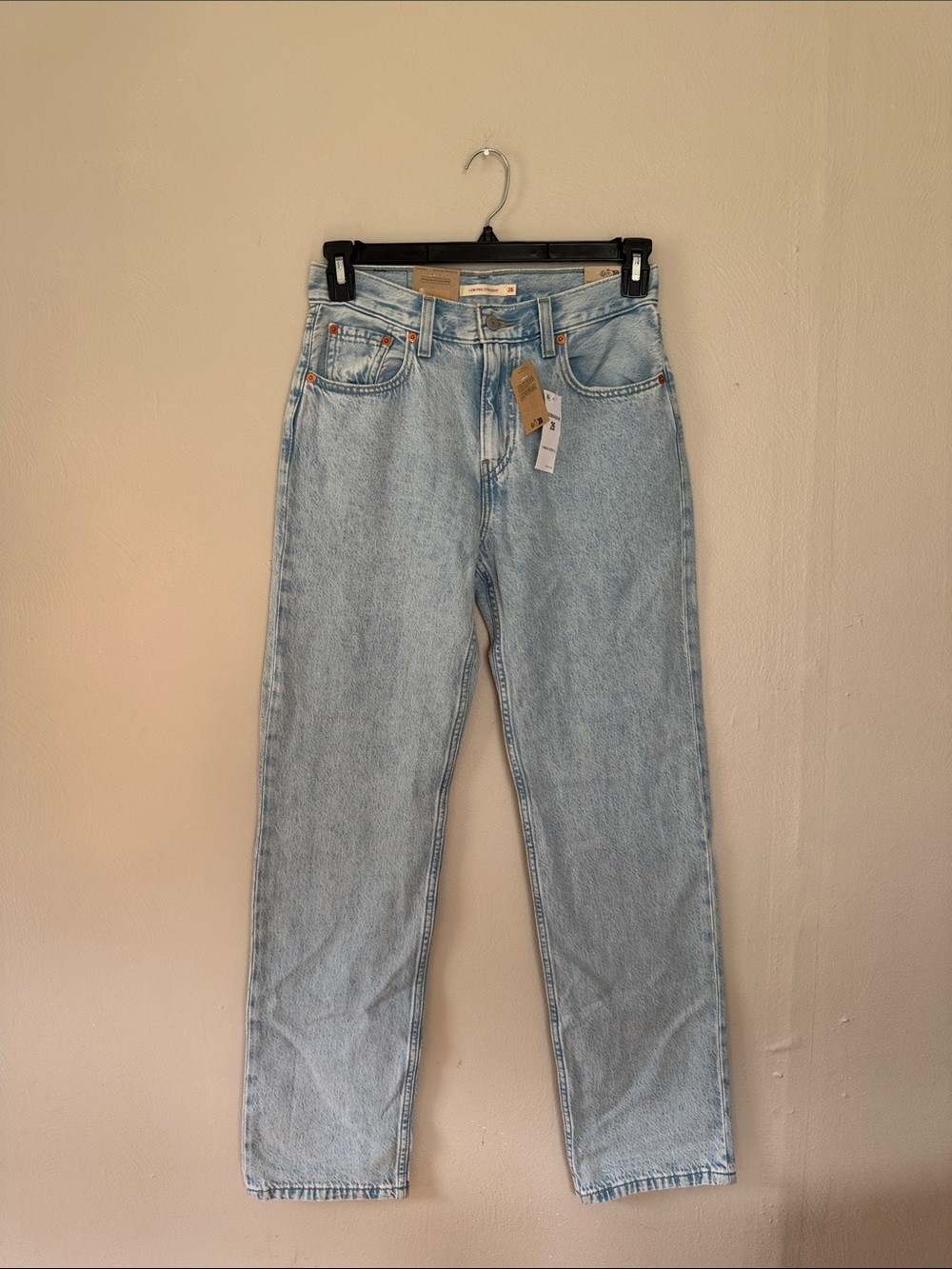 NWT Levi’s Low Pro Straight Blue Jeans 26