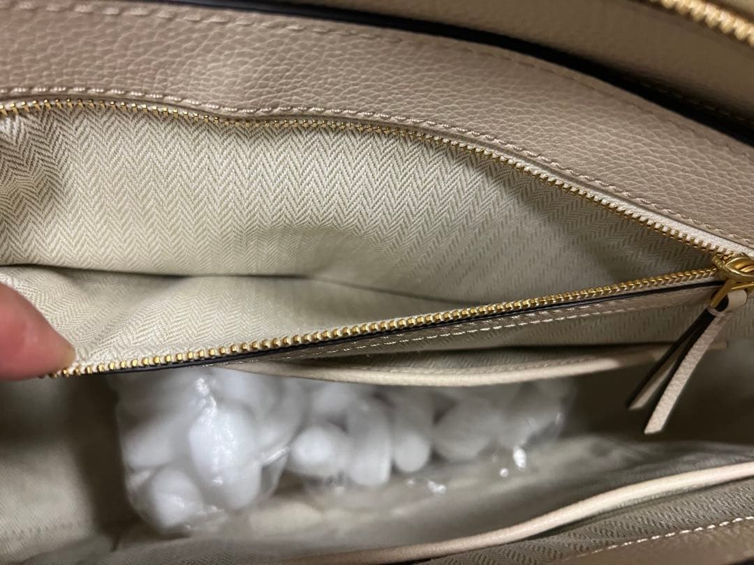 Tory Burch Robinson Pebbled Tote