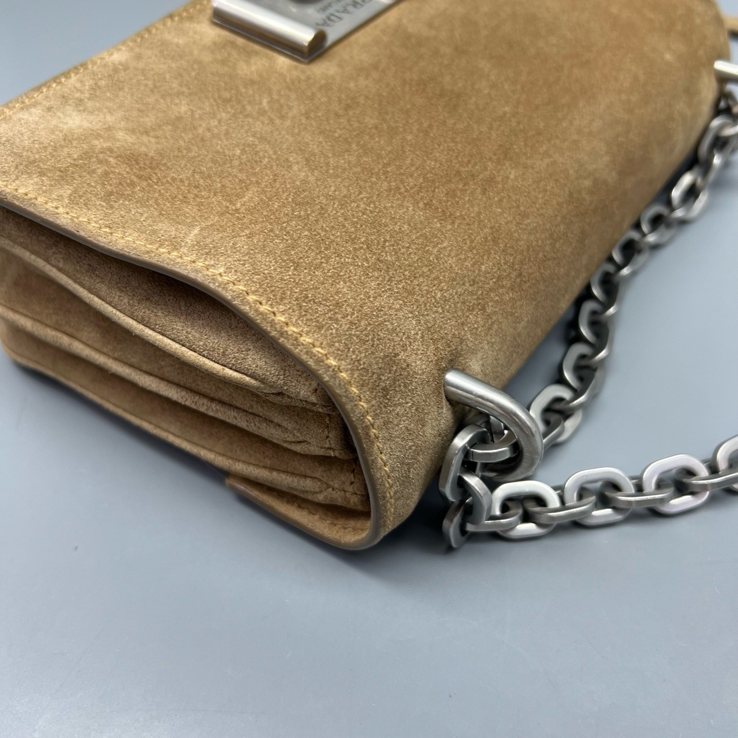 Prada Pre-Owned Authentic Chain Bag 24*15*6cm Nubuck Free Tracked Shipping