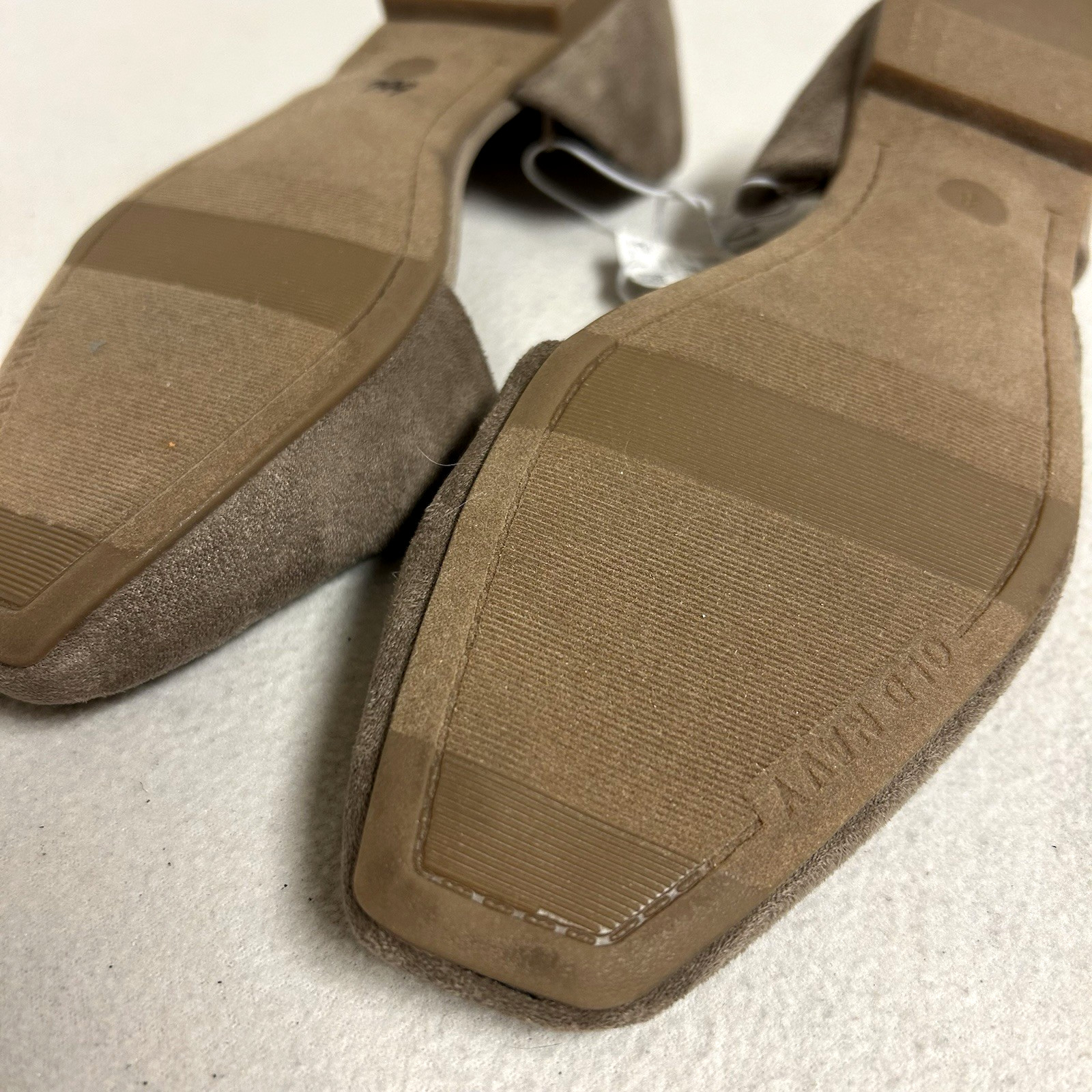 Old Navy D’Orsay Flats Women size 8 Taupe Faux Sueded Upper Slip On NWT no box