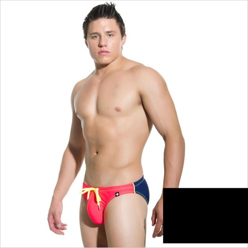 Zonbailon Men’s solid color casual beach pants bikini triangle speed dry trunks