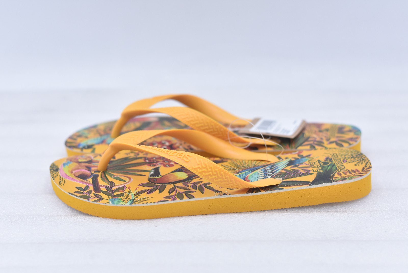 Womens Havaianas Dragon Slim Flip-Flop Sandals – Pop Yellow Size 6 (EU 37-38)