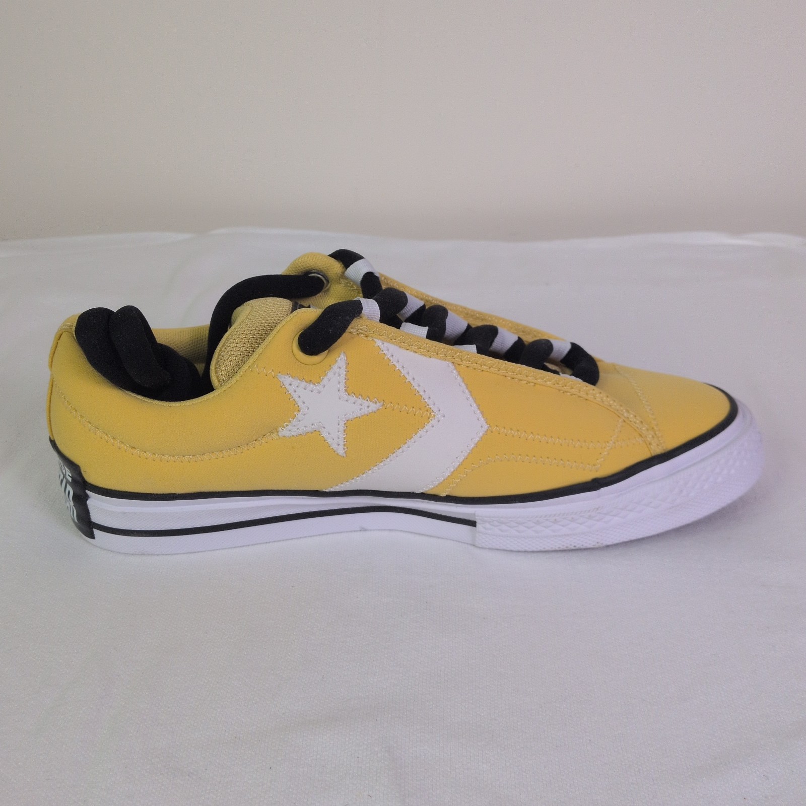Converse Star Player 76 Puff Low Top sneaker in a ‘Bananas’ yellow M9/W10.5