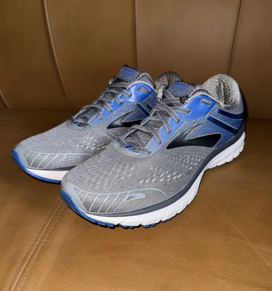 Brooks Adrenaline GTS Size Mens 8.5 Wide 2E