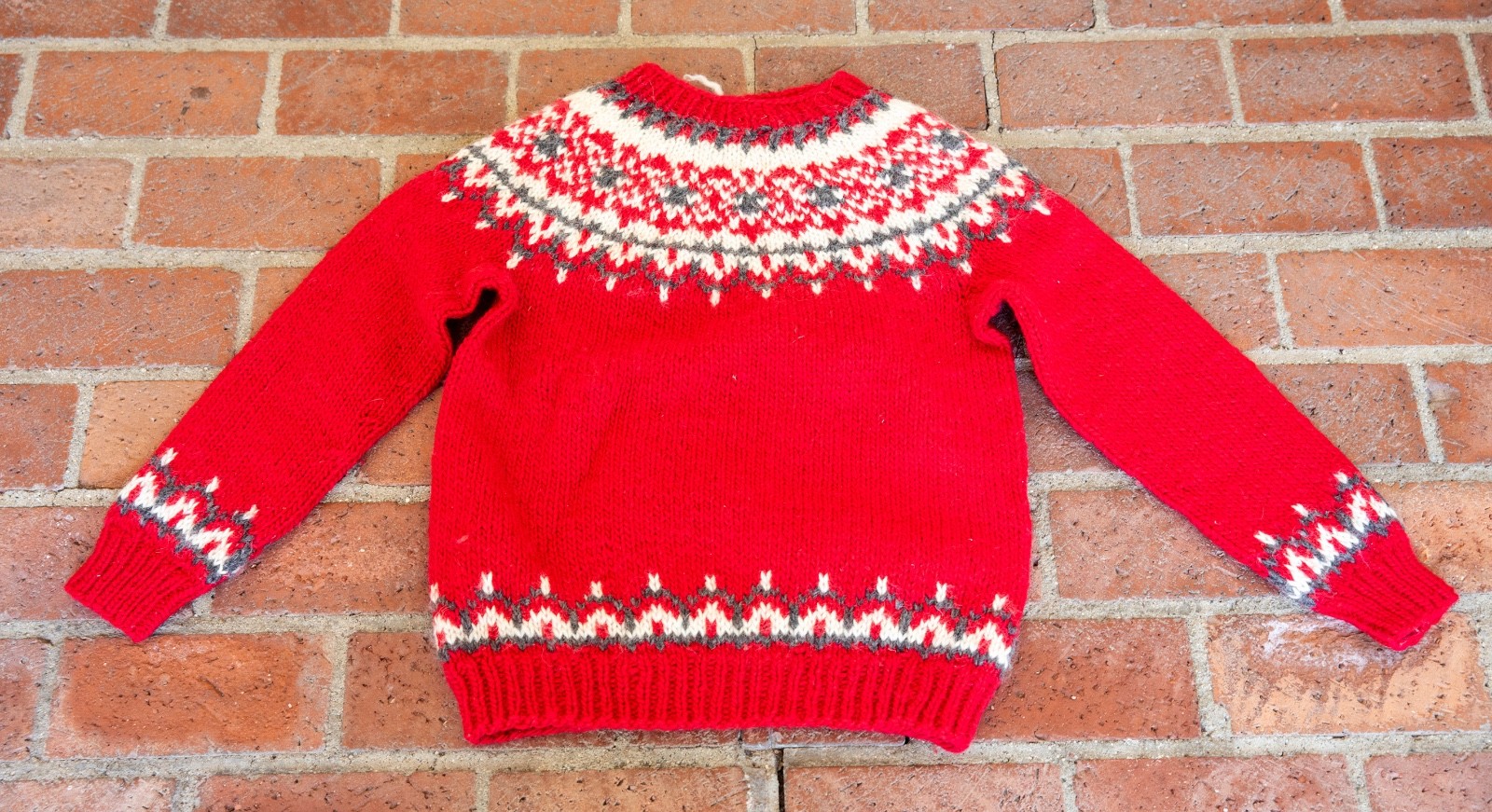 Vintage Hand Knit Icelandic Wool Sweater Red Fair Isle – Mens Med