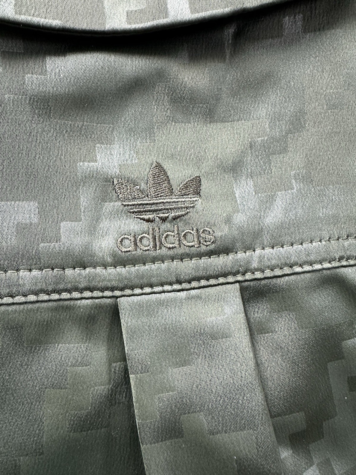 Adidas Ivy Park Shirt Mens 3XS Green Geometric Short Sleeve Button Up
