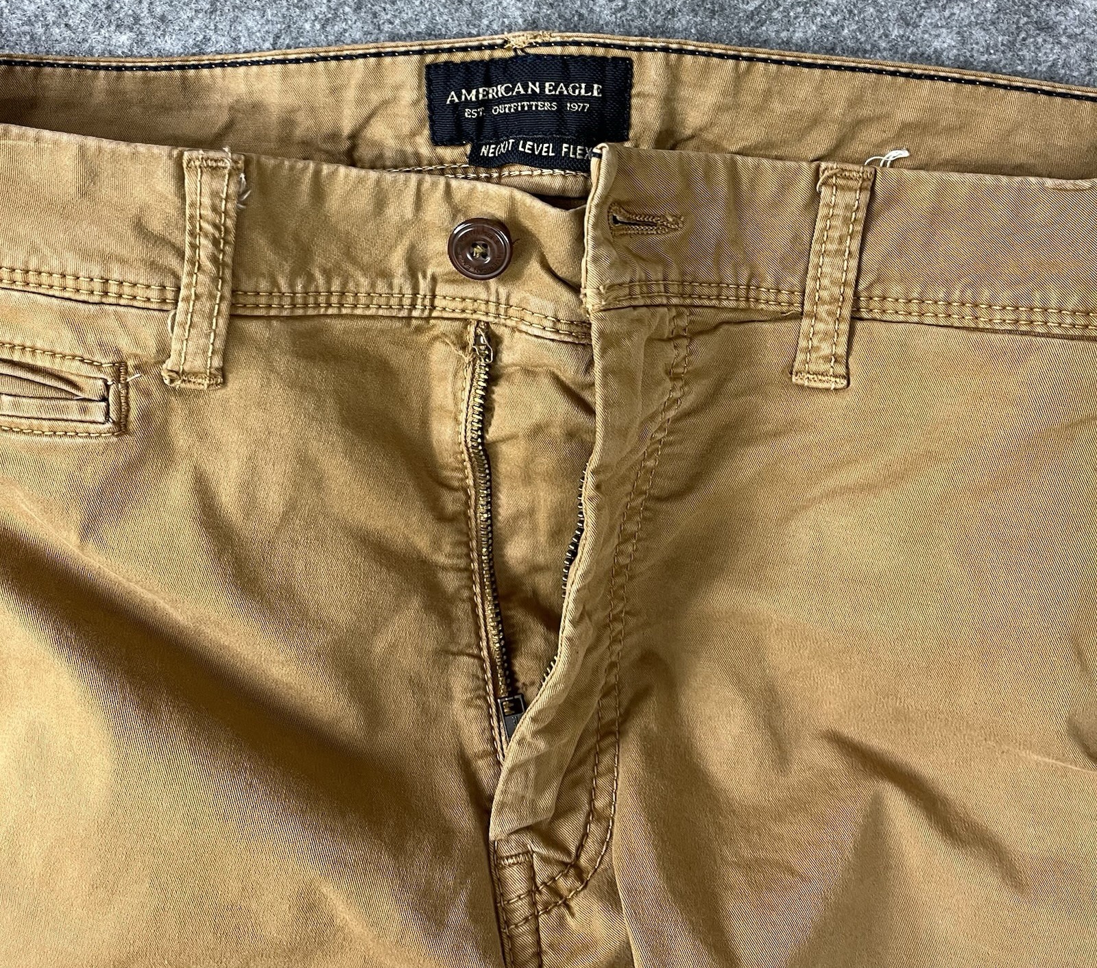 American Eagle Classic Next Level Flex Mens 34 Brown Stretch Chino Shorts