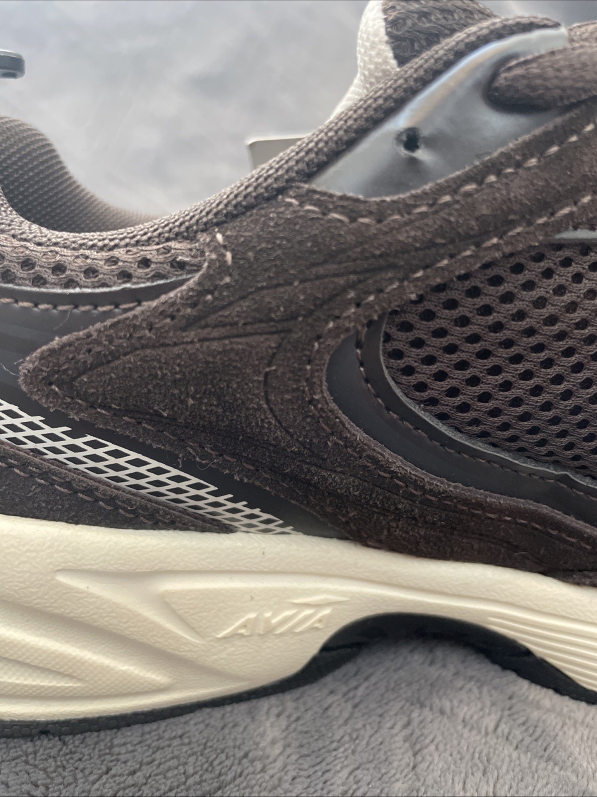 Avia 5000 Shoes women Size 9 Brown Leather Ang Mesh Odor Control NEW