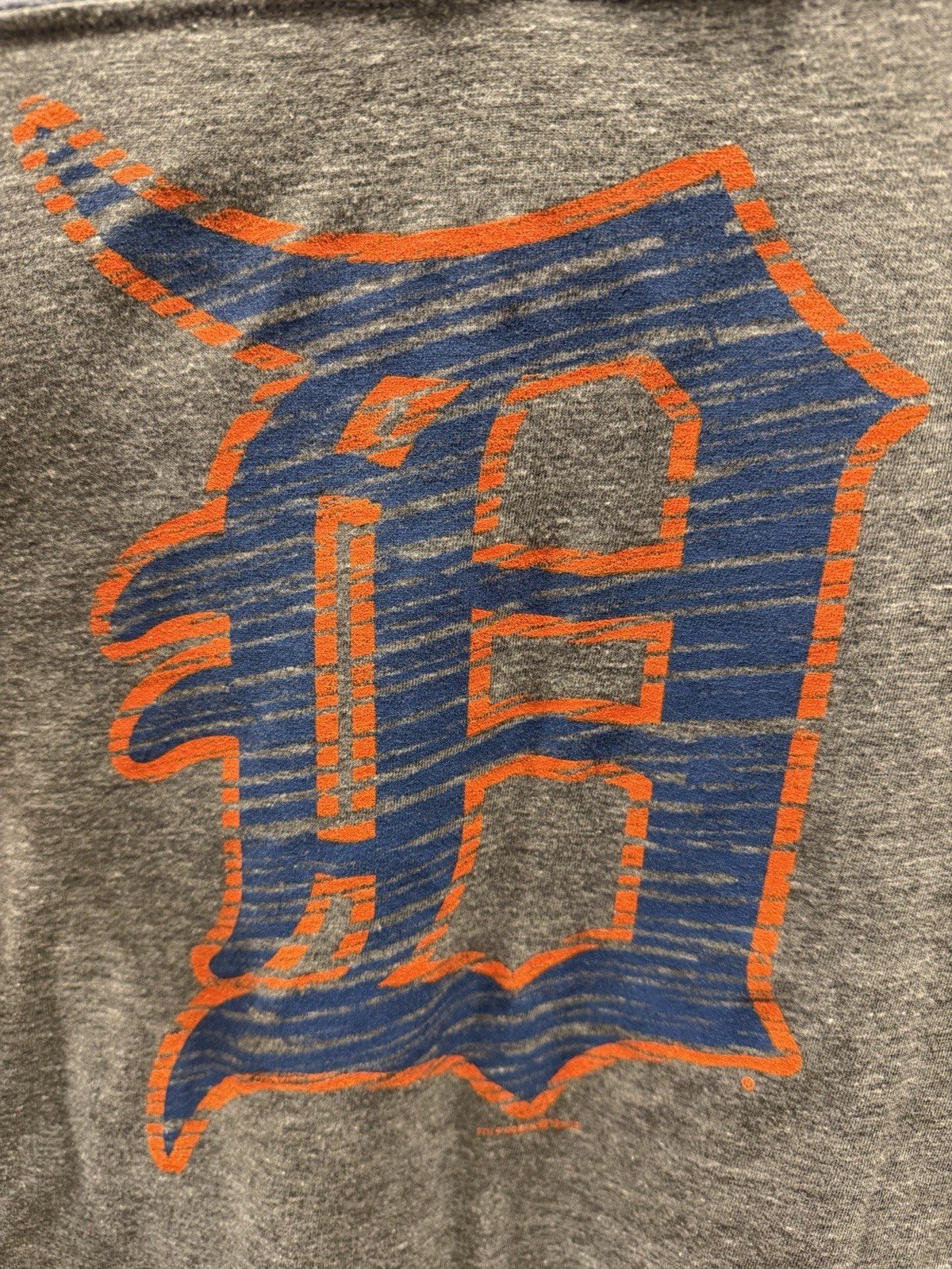 Detroit Tigers Women’s T-Shirt Grey Blue Orange Distressed Short Sleeve Size L