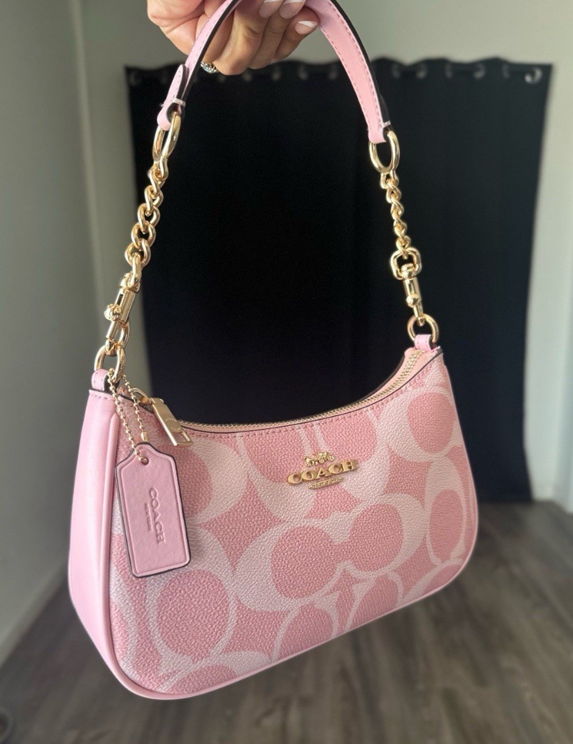 Coach Teri Shoulder Bag Signature in Pink NWOT