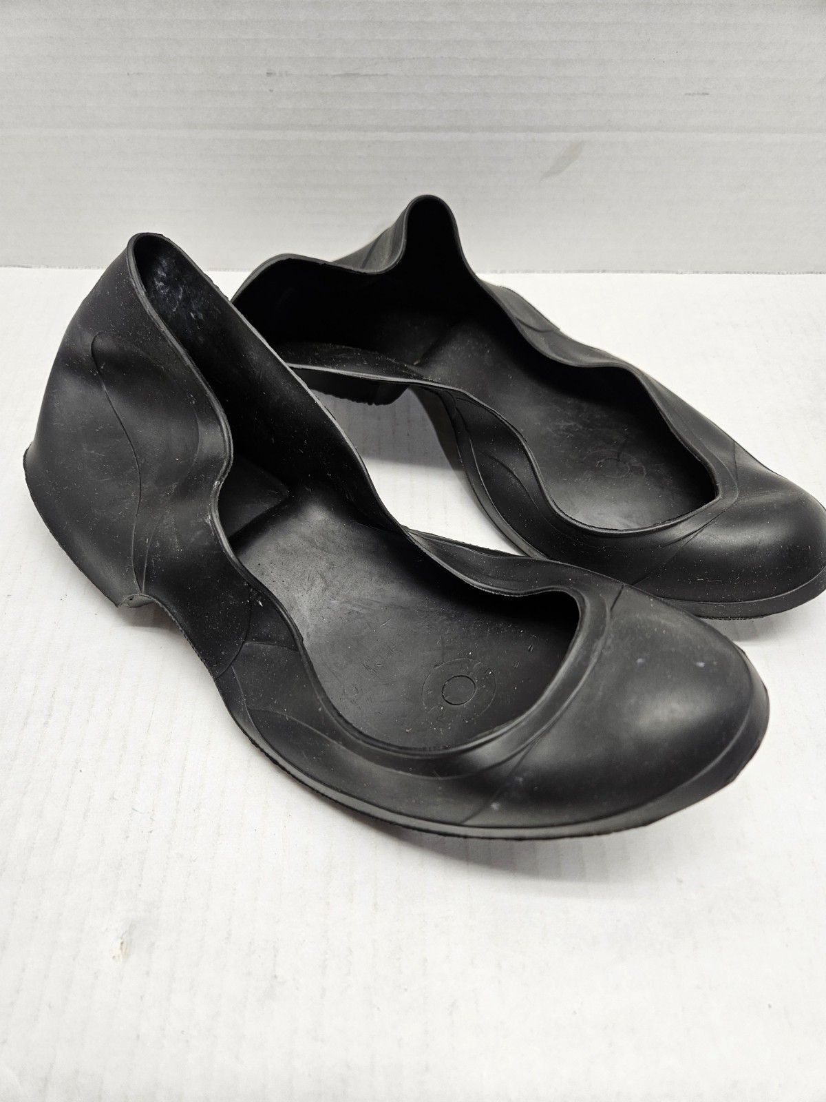 Tingley Weather Fashions Rubber Overshoes Commuter 1000 Small 6.5-8 Black
