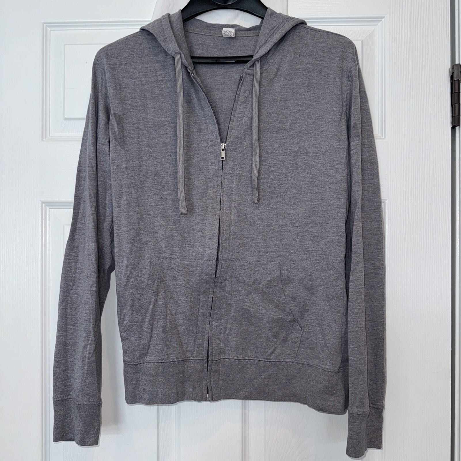 District DT2100 Women’s Fitted Jersey Full-Zip 4.4oz Hoodie Long Sleeve