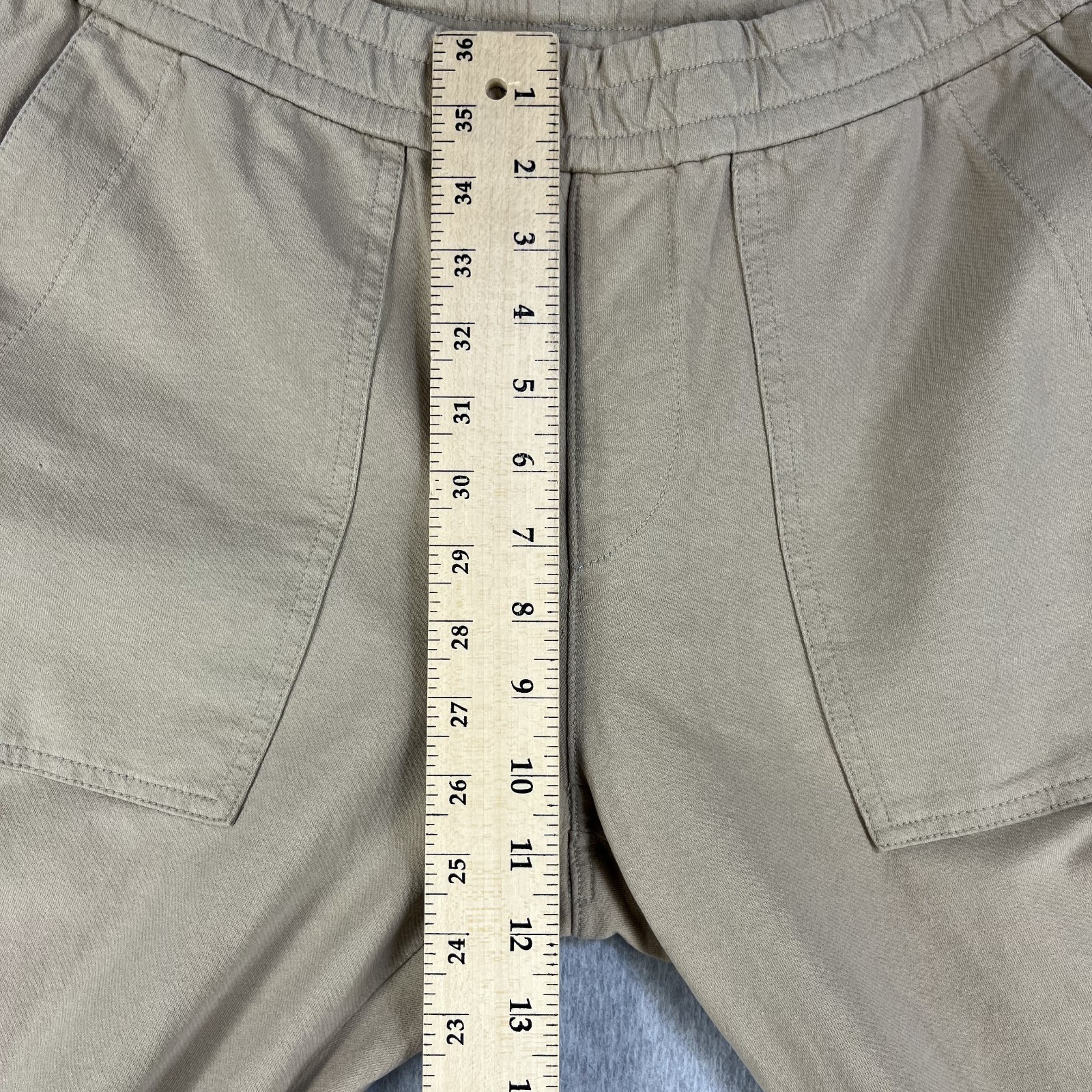 UNIQLO Pull On Pants Mens Medium Stretch Khaki Casual Elastic Waist Drawstring